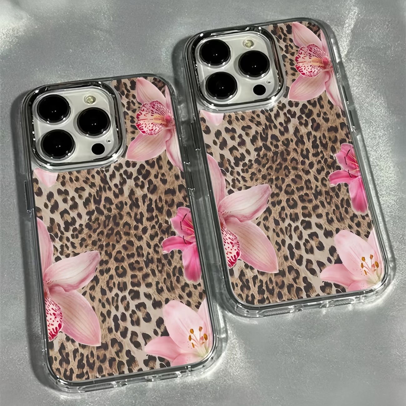 Phone Cases Transparent - Transparante telefoonhoes met luipaardprint en leliebloem